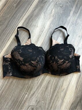 NWOT Torrid Curve Lace Bra
